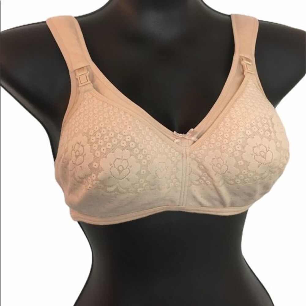 Medela Nursing bra size 34D